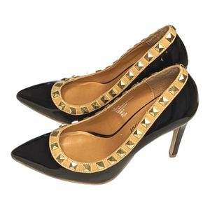 COSMOPOLITAN Black Rockstud Studded Emilia Pumps Size 6.5